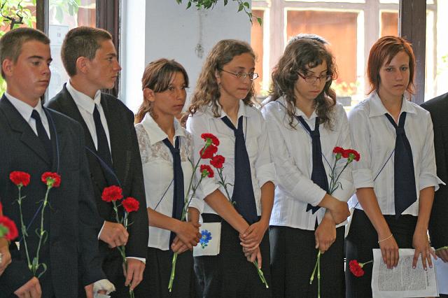 image026